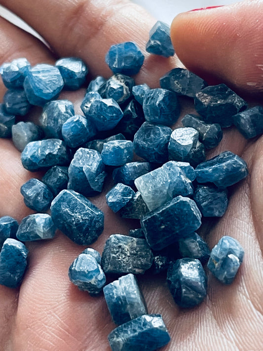 100 grams Rough Sapphire Crystals