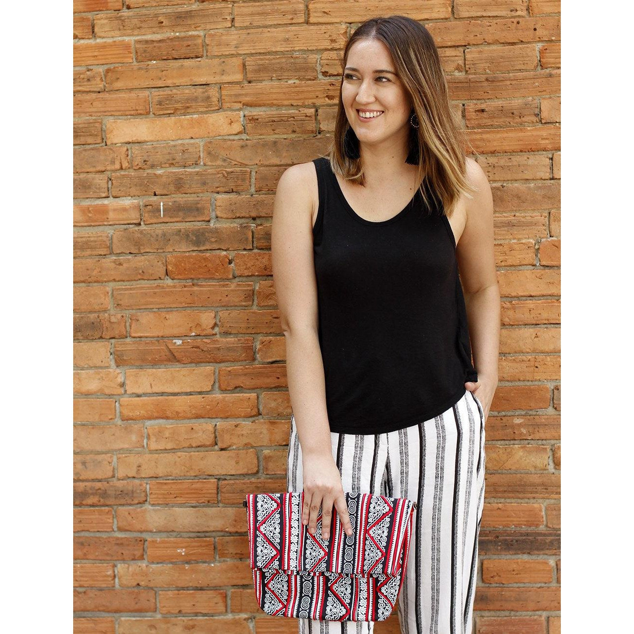Handmade Boho Crossbody Bag – Hmong Yarn Sling Bag with Inside Pockets