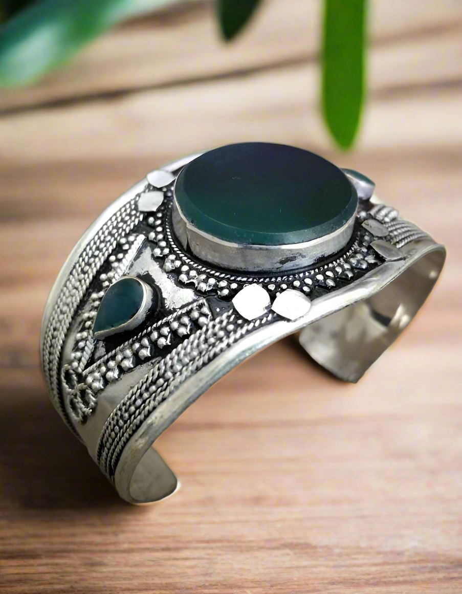 Afghan tribal handcuff
