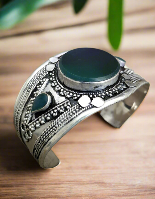 Afghan tribal handcuff
