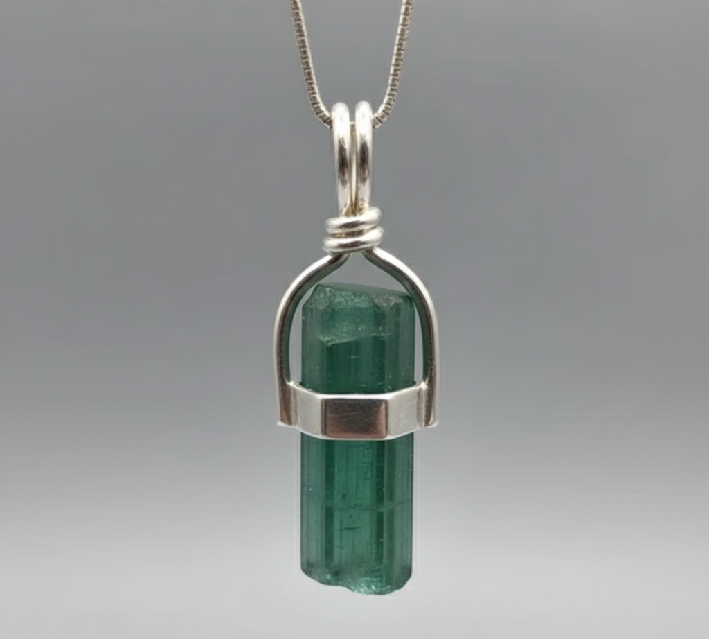 green tourmaline raw crystal jewelry