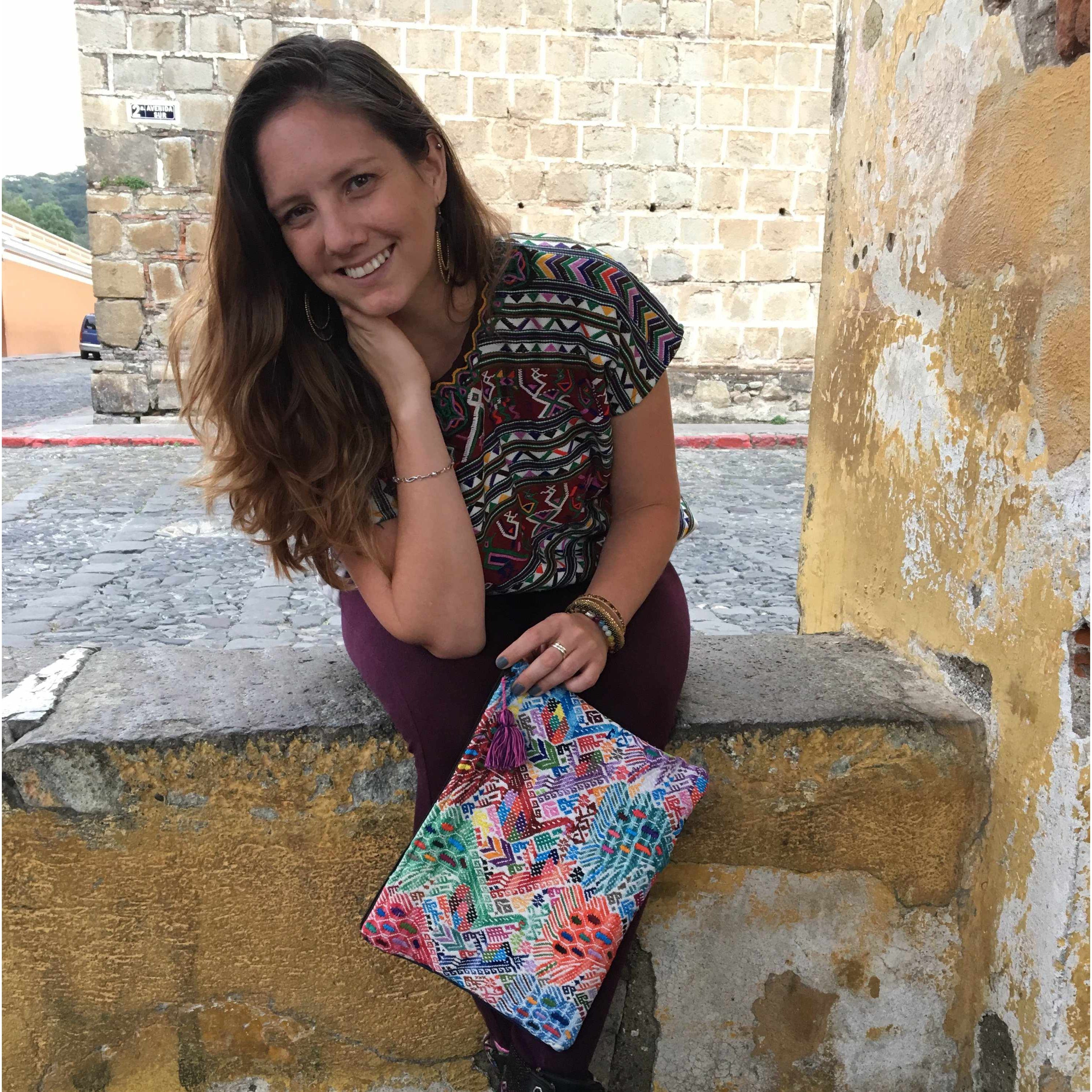 Upcycled Huipil Cosmetic Bag – Handmade Guatemalan Makeup Bag (2XL)
