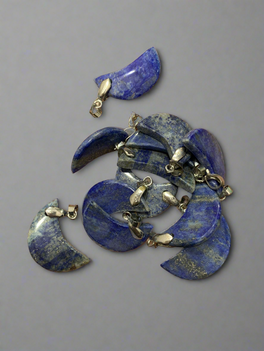 lapis lazuli pendant
