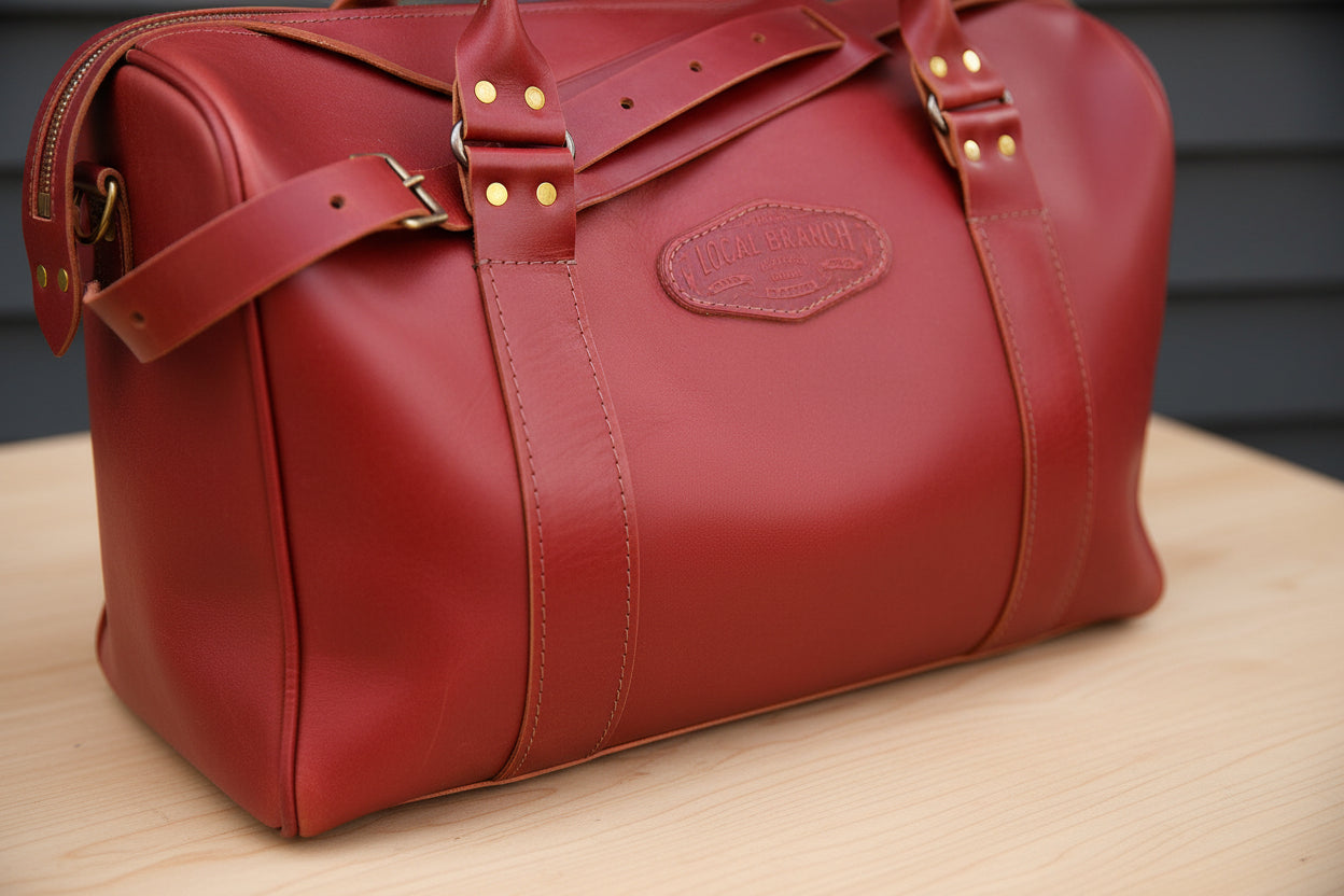 Leather shoulder bag everyday use