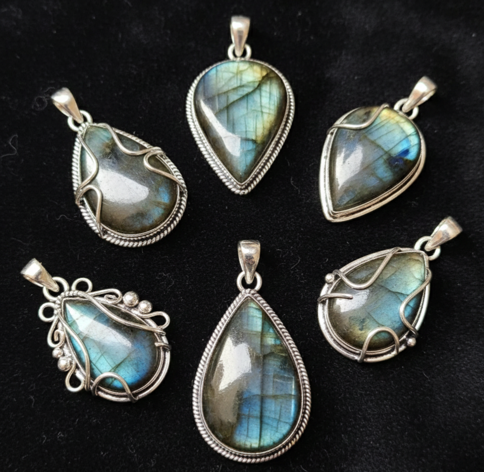 2 Pieces Of Labradorite Healing Crystal Silver Pendant | Natural Gemstone Necklace