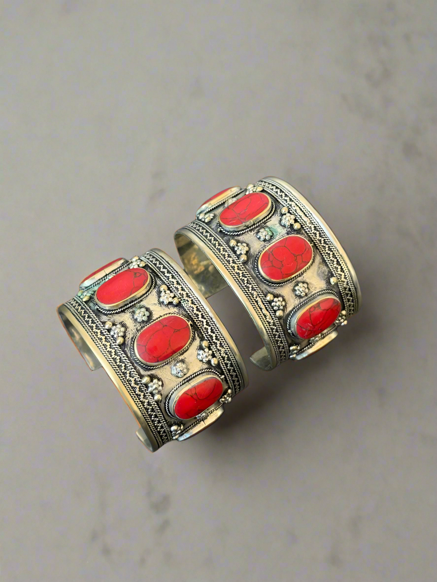 Afghani Kuchi Handmade Cuff - bulk vintage jewellery